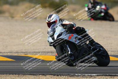 media/Dec-17-2022-SoCal Trackdays (Sat) [[224abd9271]]/Turn 7 Set 1 (1125am)/